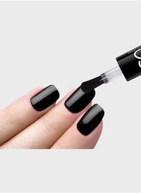 ريتاز بلاك 900: طلاء أظافر لمعان سريع ودائم