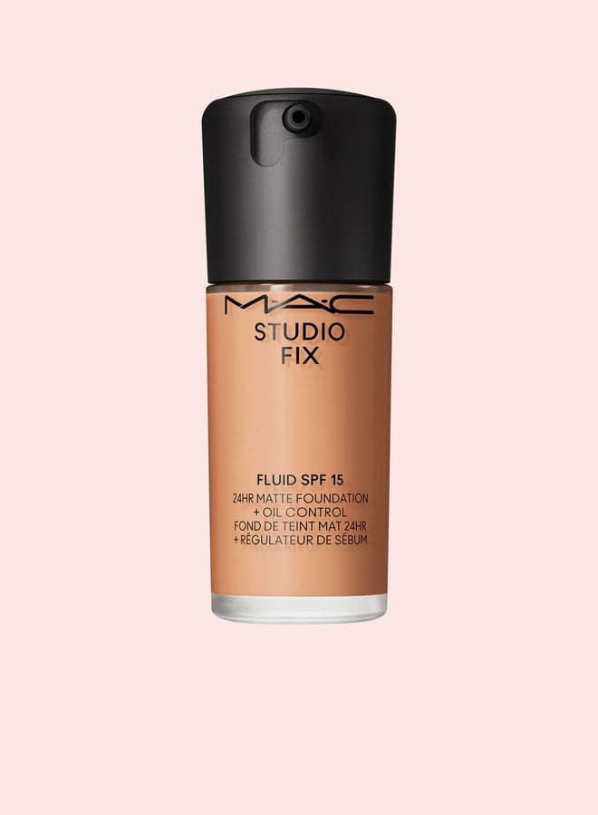 Studio Fix Fluid SPF15 NC44: 24HR Matte Perfection