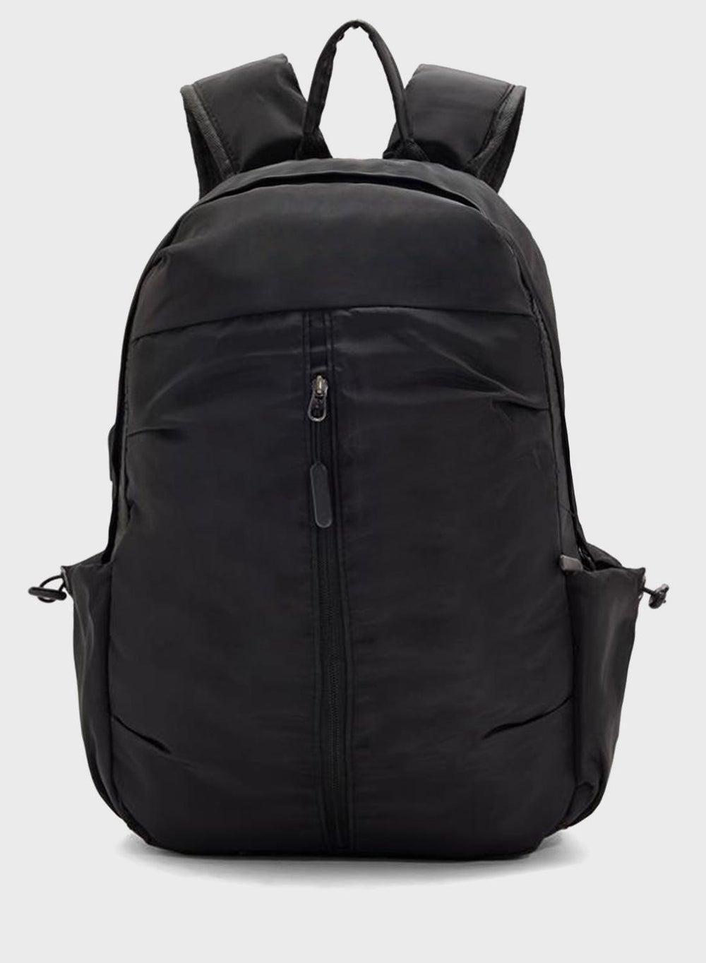 حقيبة ظهر عصرية للإطلالات اليومية