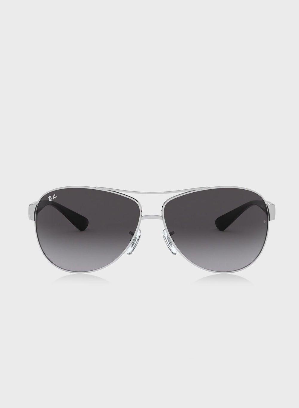 Ray-Ban RB3386 Aviator: Classic Elegance Meets Modern Sportiness