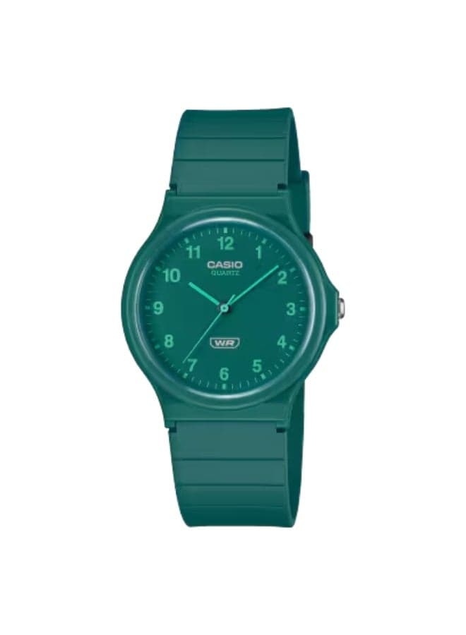 CASIO Unisex 34.9 mm MQ-24B-3BDF Resin Timepiece in Green