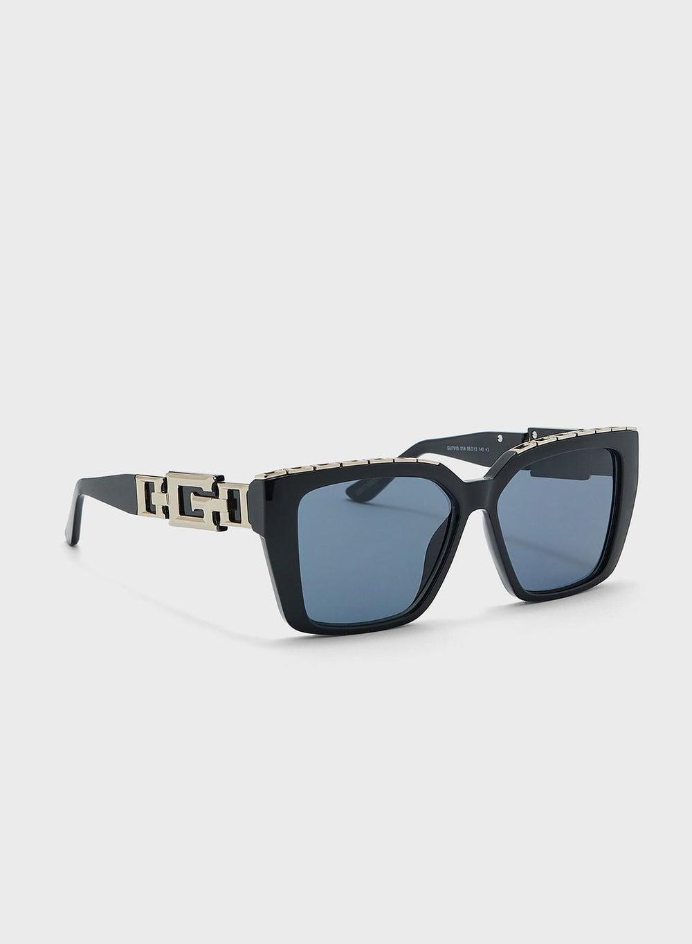 GUESS Elegant Oversized Women's Sunglasses