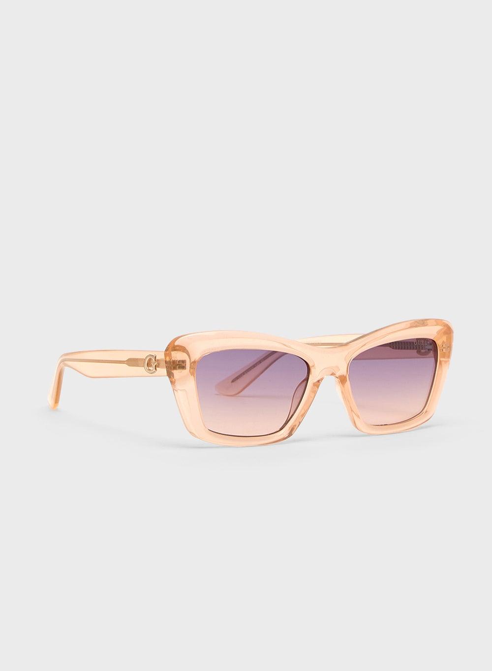 GUESS Chic Rectangle Sunglasses for Sophisticated Style