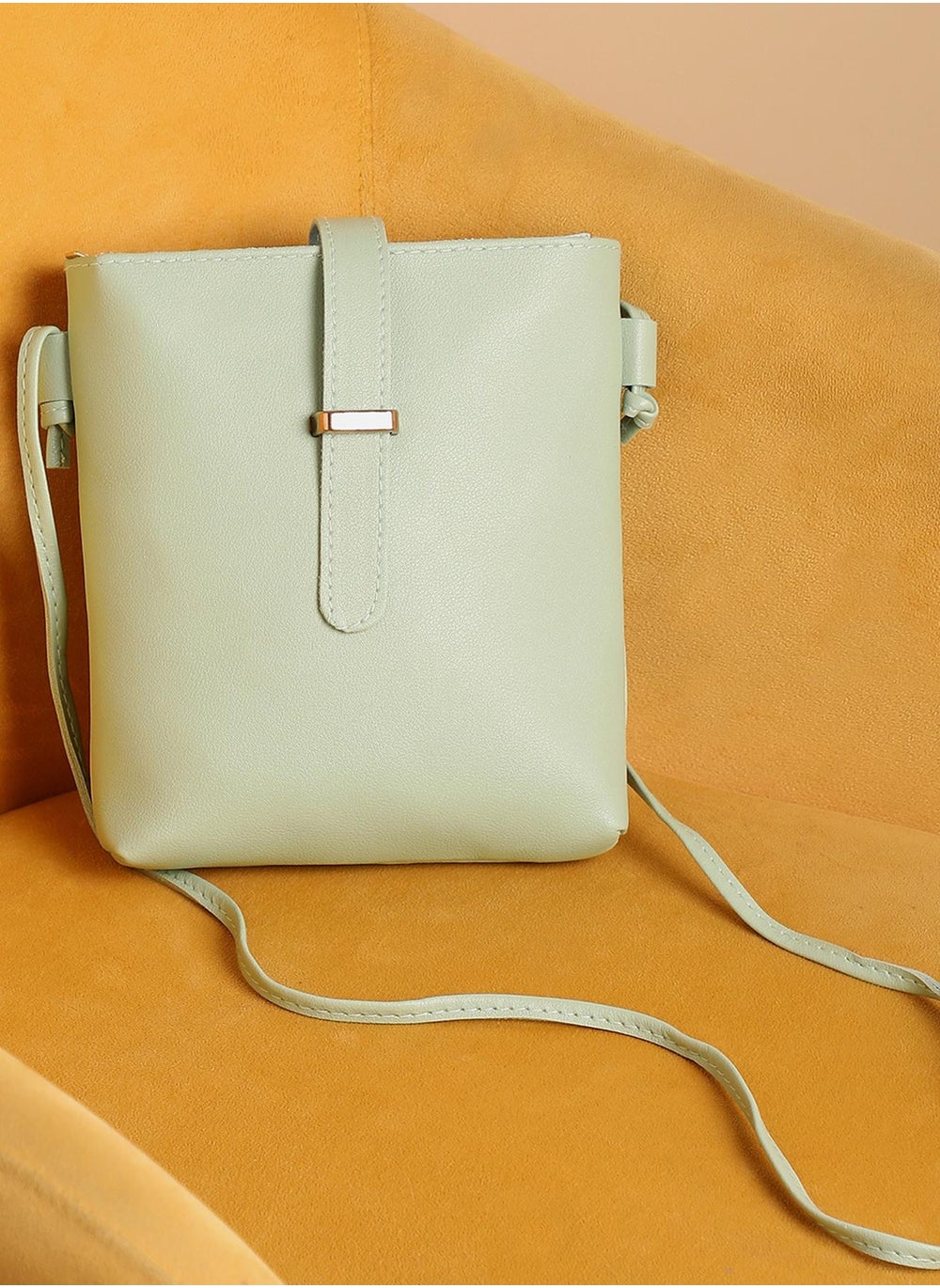 buy-haute-sauce-daisy-english-green-cross-body-bag_l1t