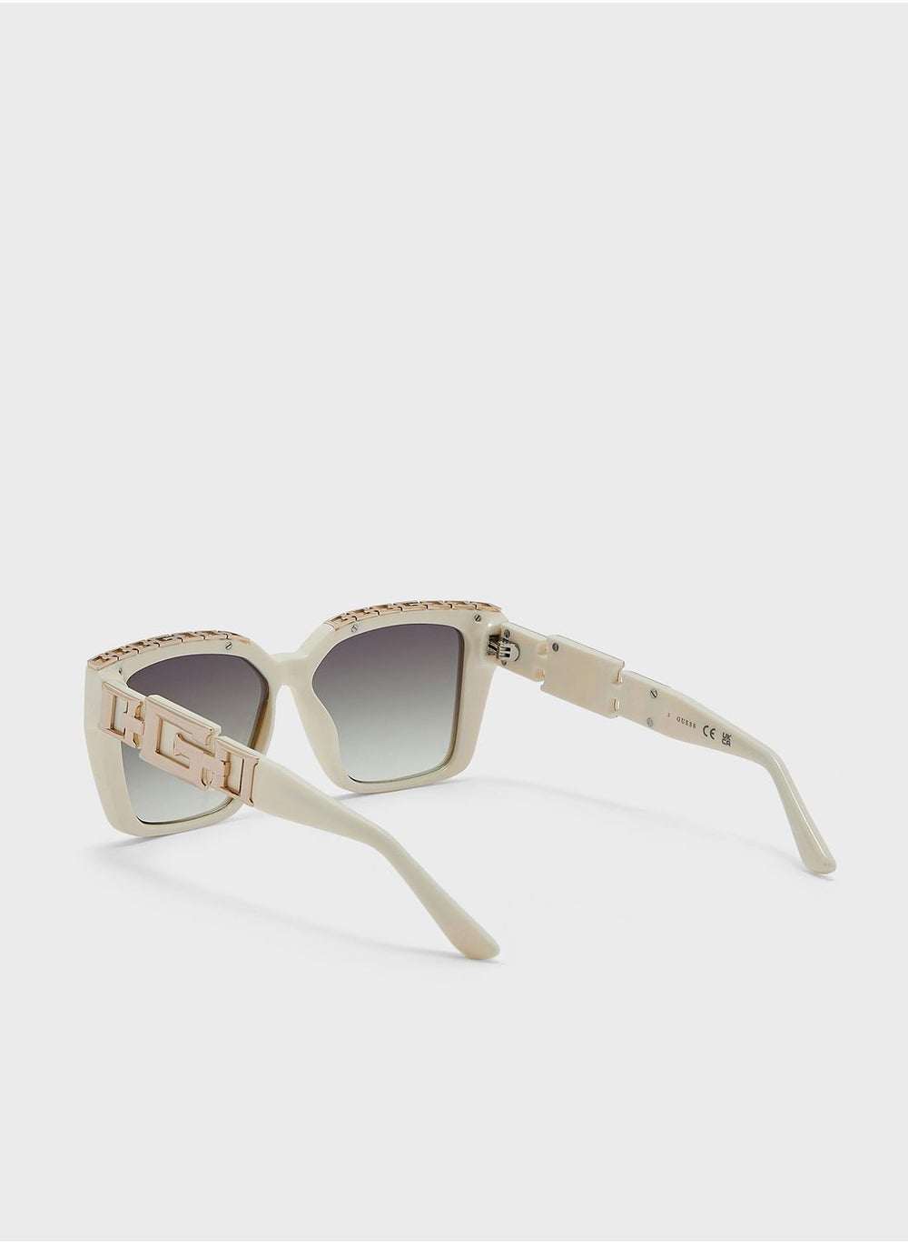 buy-guess-oversized-shape-sunglasses_zm2