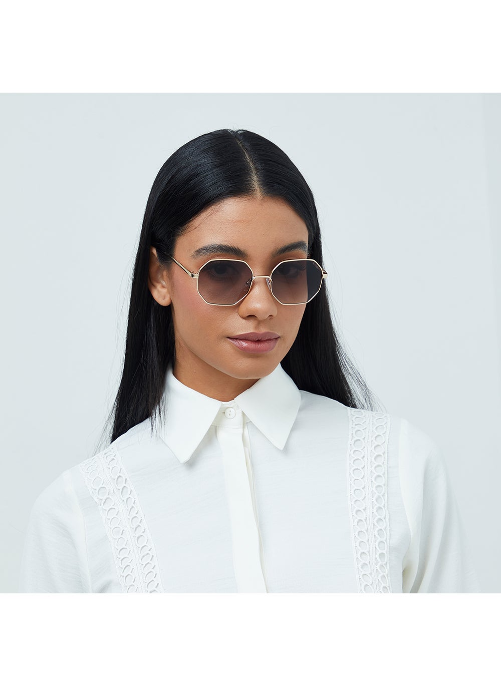buy-blackout-blackout-famous-geometric-full-rim-sunglasses_oi3