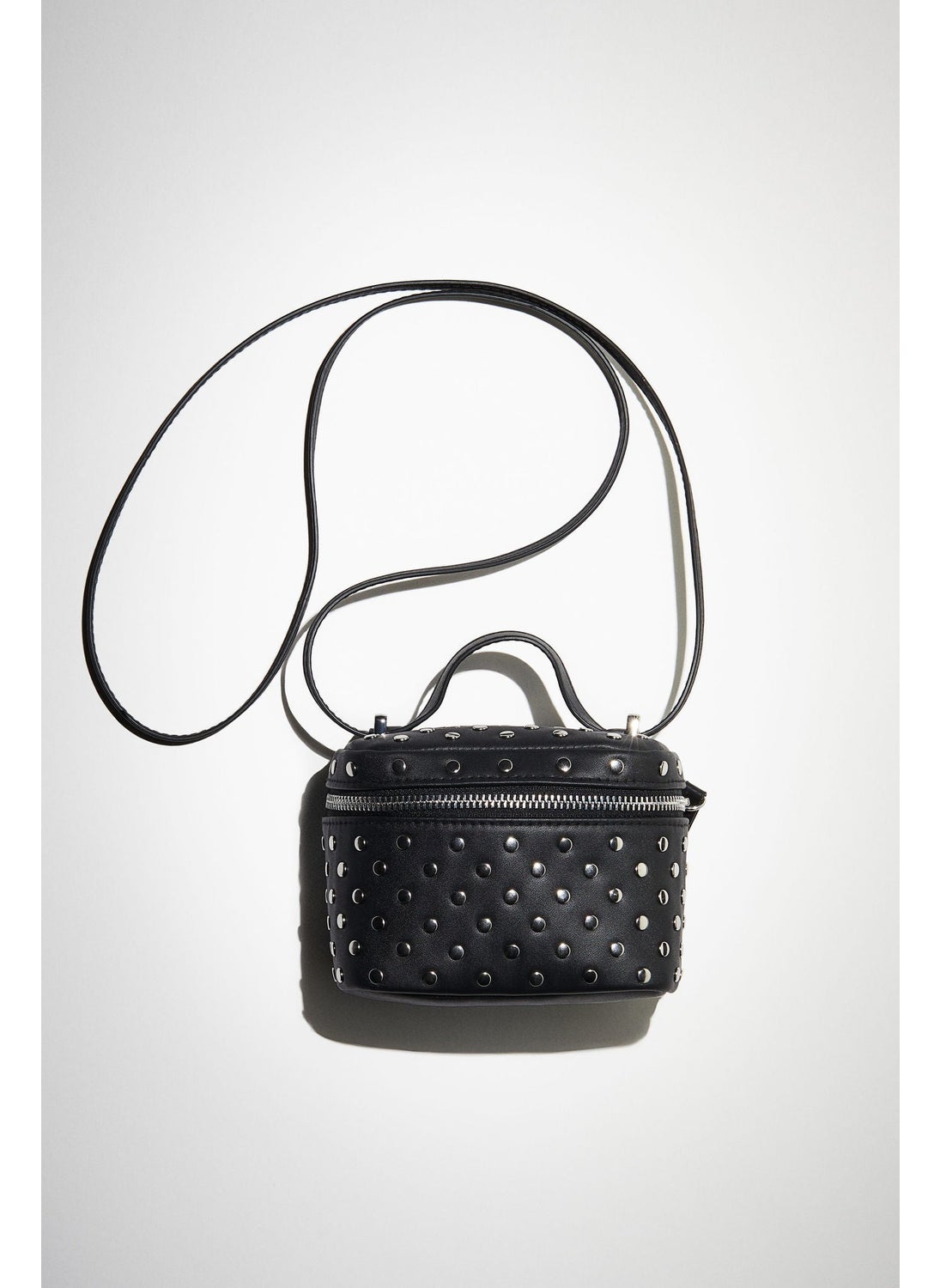buy-h-m-embellished-wash-bag_skv