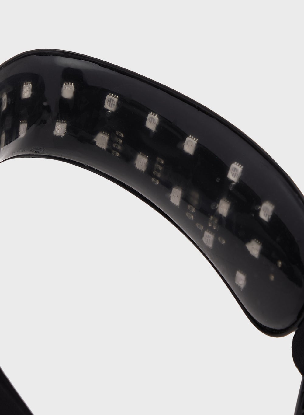 buy-unicskin-unicled-neck-chin-mask_sad