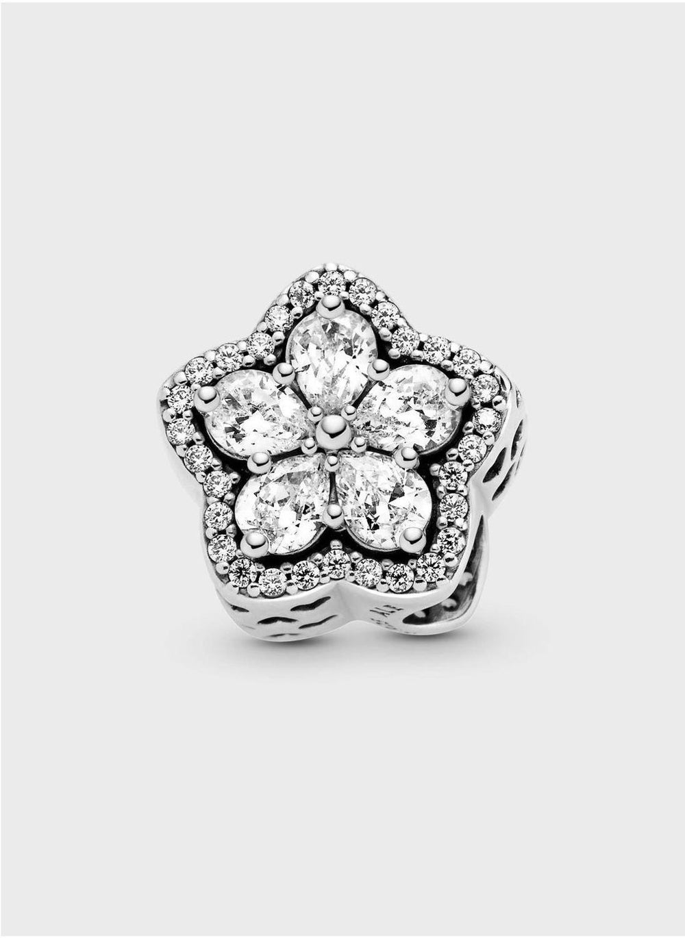 buy-pandora-sparkling-snowflake-pava-c-charm_vv5