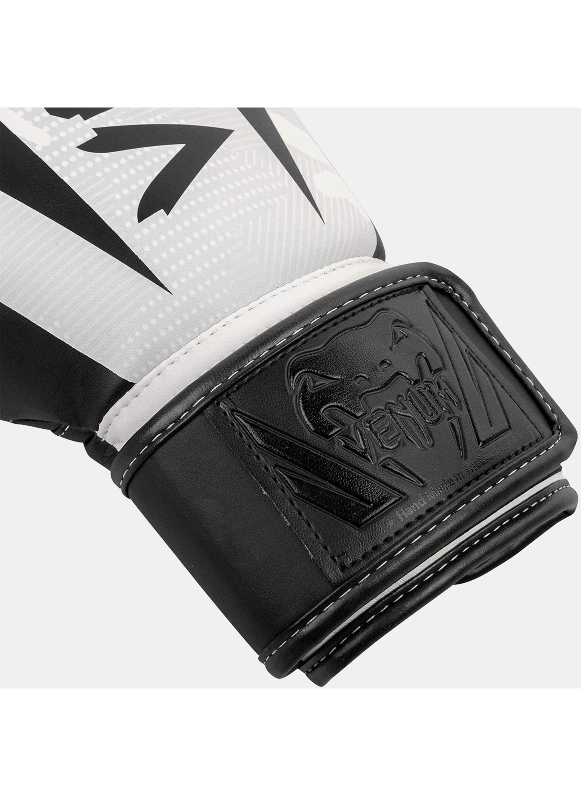 buy-venum-elite-boxing-gloves_nxu