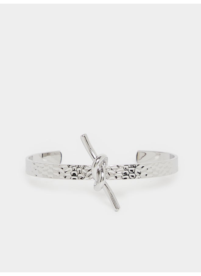 buy-styli-styli-knot-detail-textured-cuff-bracelet_nr7