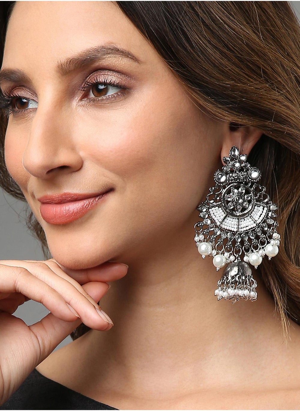 buy-sohi-white-oxidised-stone-drop-earrings_0xk