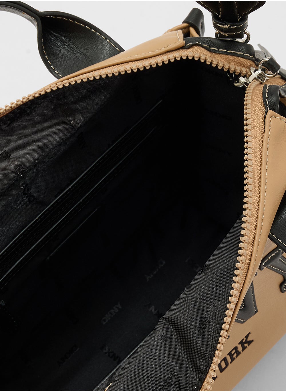 buy-dkny-logo-hadlee-tote_g8x