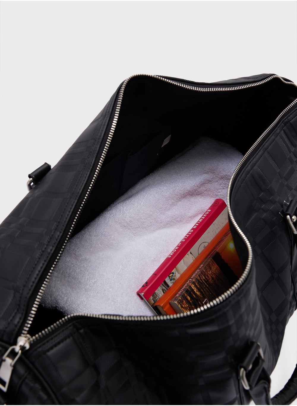 buy-robert-wood-textuted-casual-duffle-bag_4i4