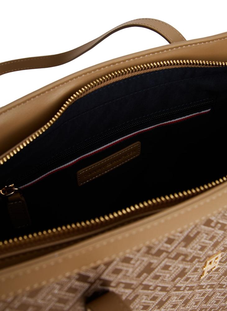 buy-tommy-hilfiger-logo-jacquard-tote_xuk