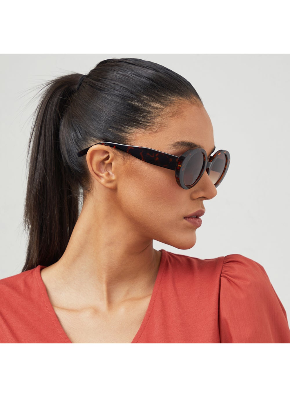 buy-blackout-blackout-jackie-o-round-full-rim-sunglasses_psq