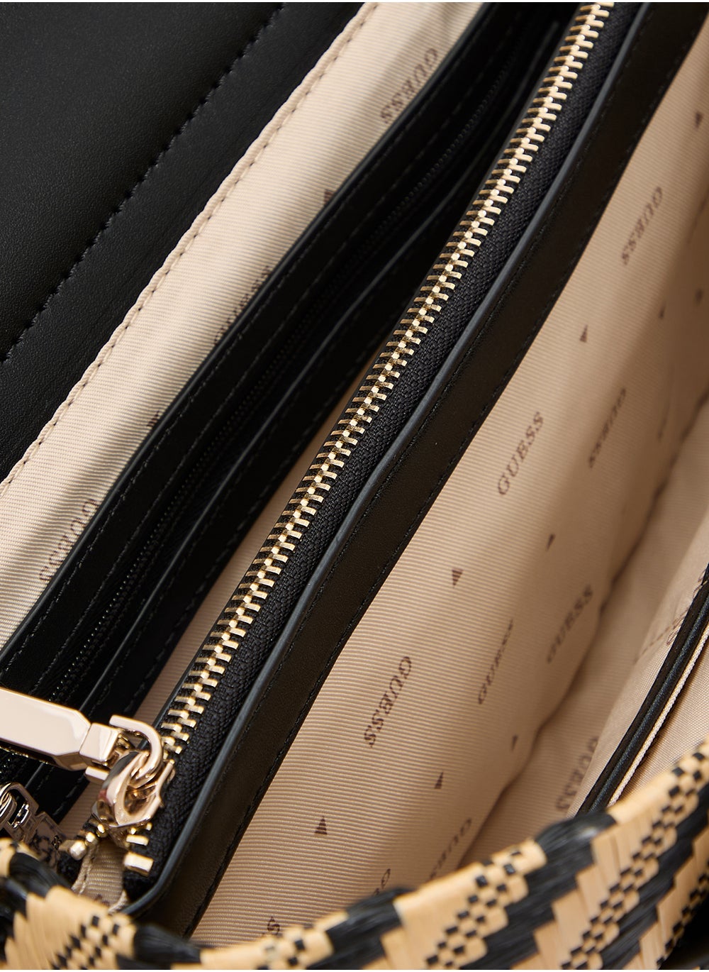 buy-guess-simona-small-crossbody_tss