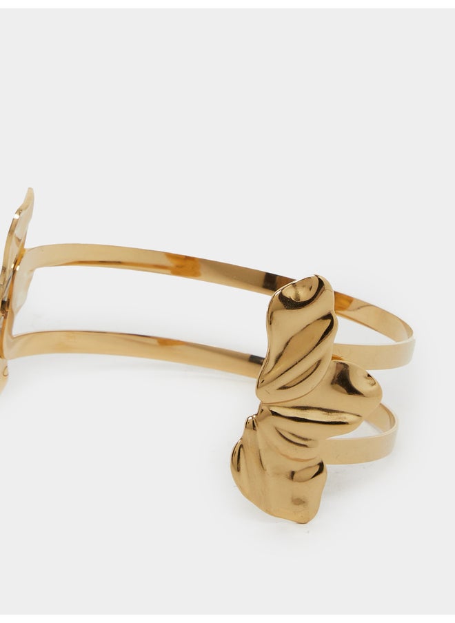 buy-styli-styli-textured-wide-cuff-bangle_3ay