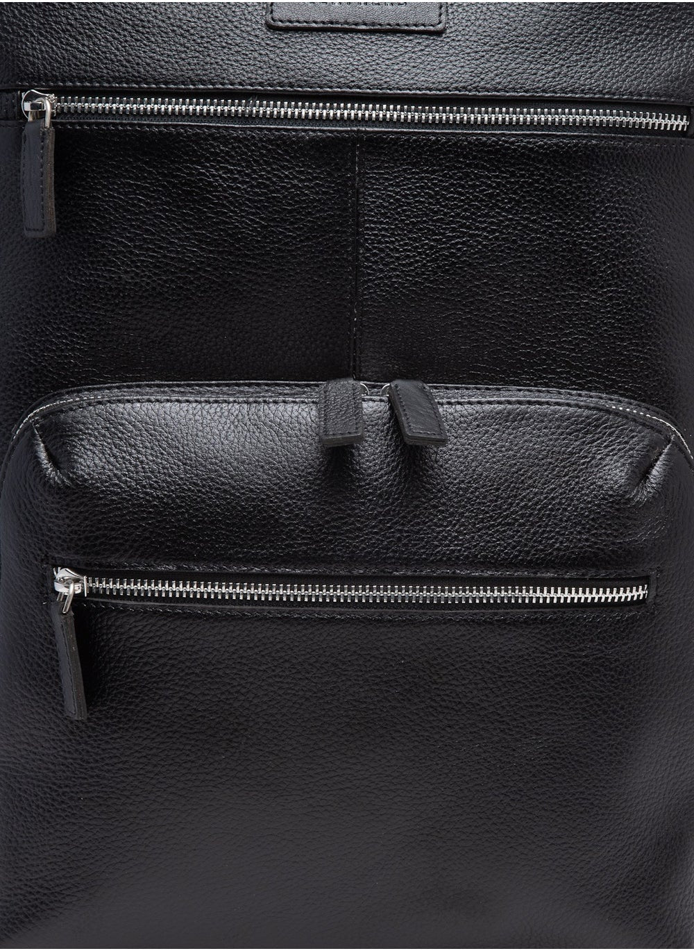 buy-teakwood-genuine-leather-zip-closure-backpack_3i8