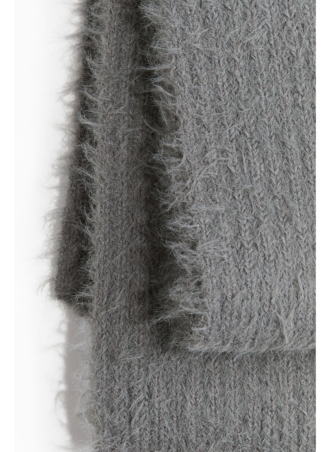 buy-h-m-fluffy-knit-scarf_18v