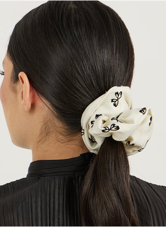buy-styli-set-of-3-bow-print-scrunchies_ei5