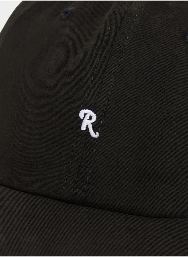 buy-styli-embroidered-initial-baseball-cap_tql