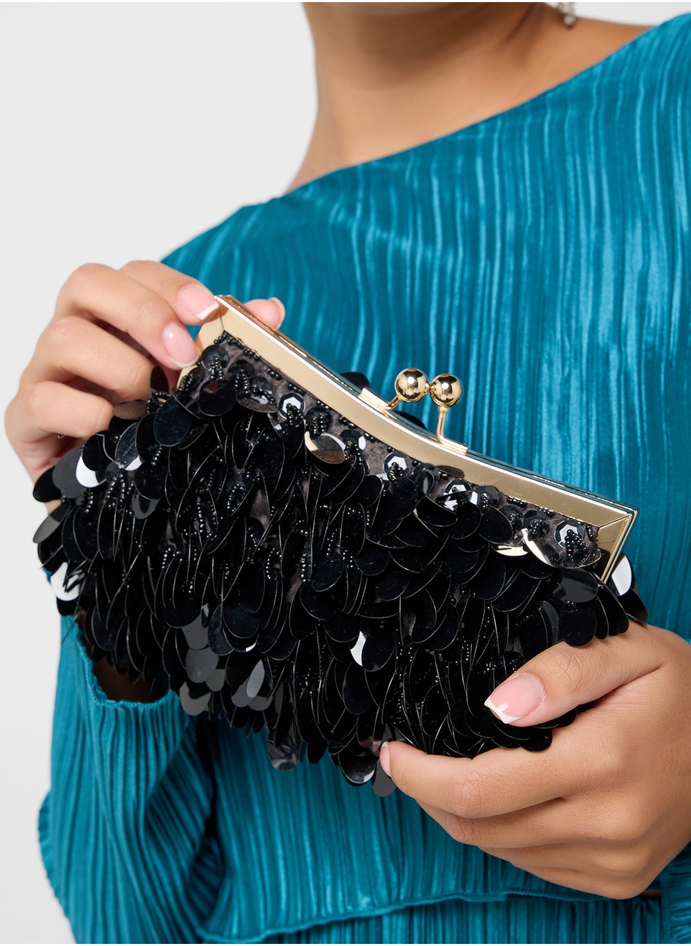 buy-ginger-boutique-sequined-clutch-bag_359