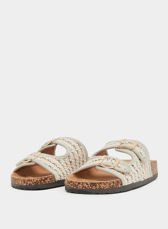 buy-styli-textured-slip-on-flat-sandals-with-buckle-details_94f