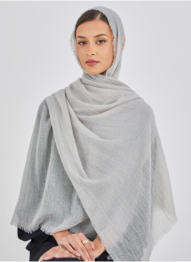 buy-styli-styli-women-grey-solid-crinkled-scarf_j8r