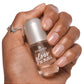 طلاء أظافر جل من Essence بتركيبة نظيفة - 01