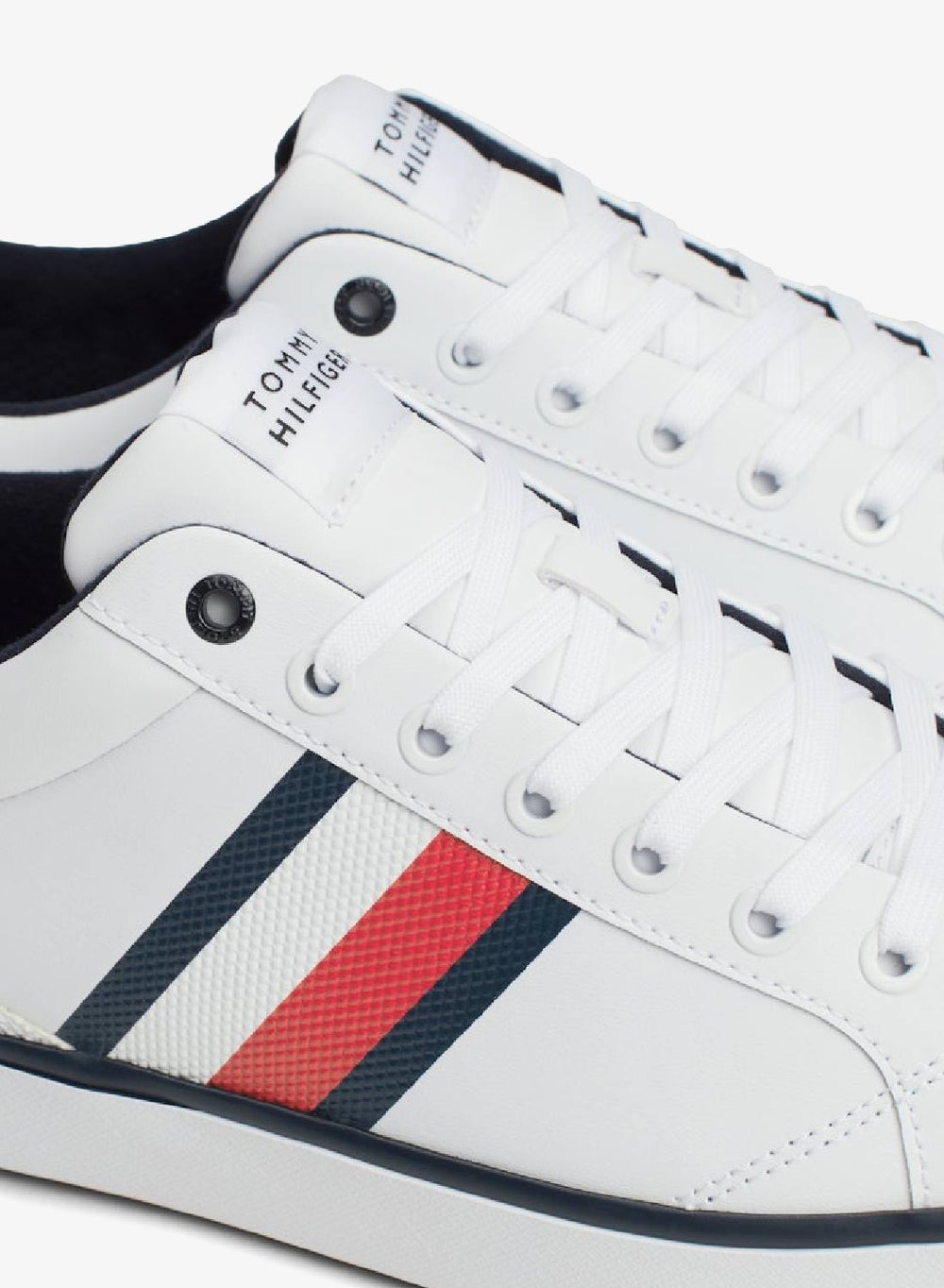 buy-tommy-hilfiger-leather-signature-tape-fine-cleat-sneakers_i4n