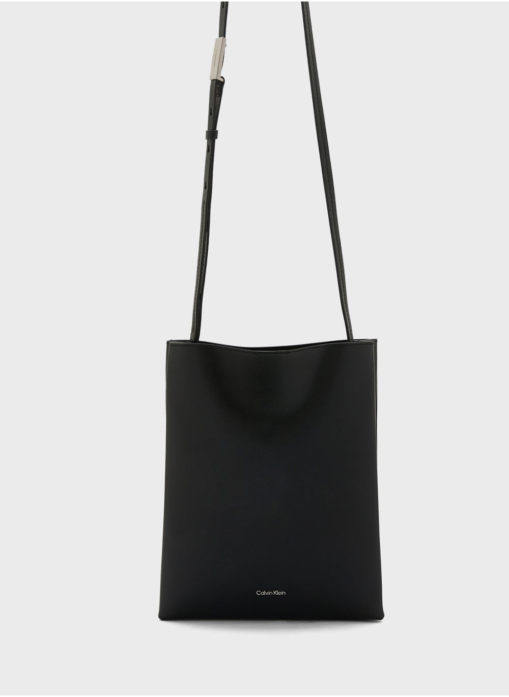 buy-calvin-klein-line-leather-crossbody_lcj
