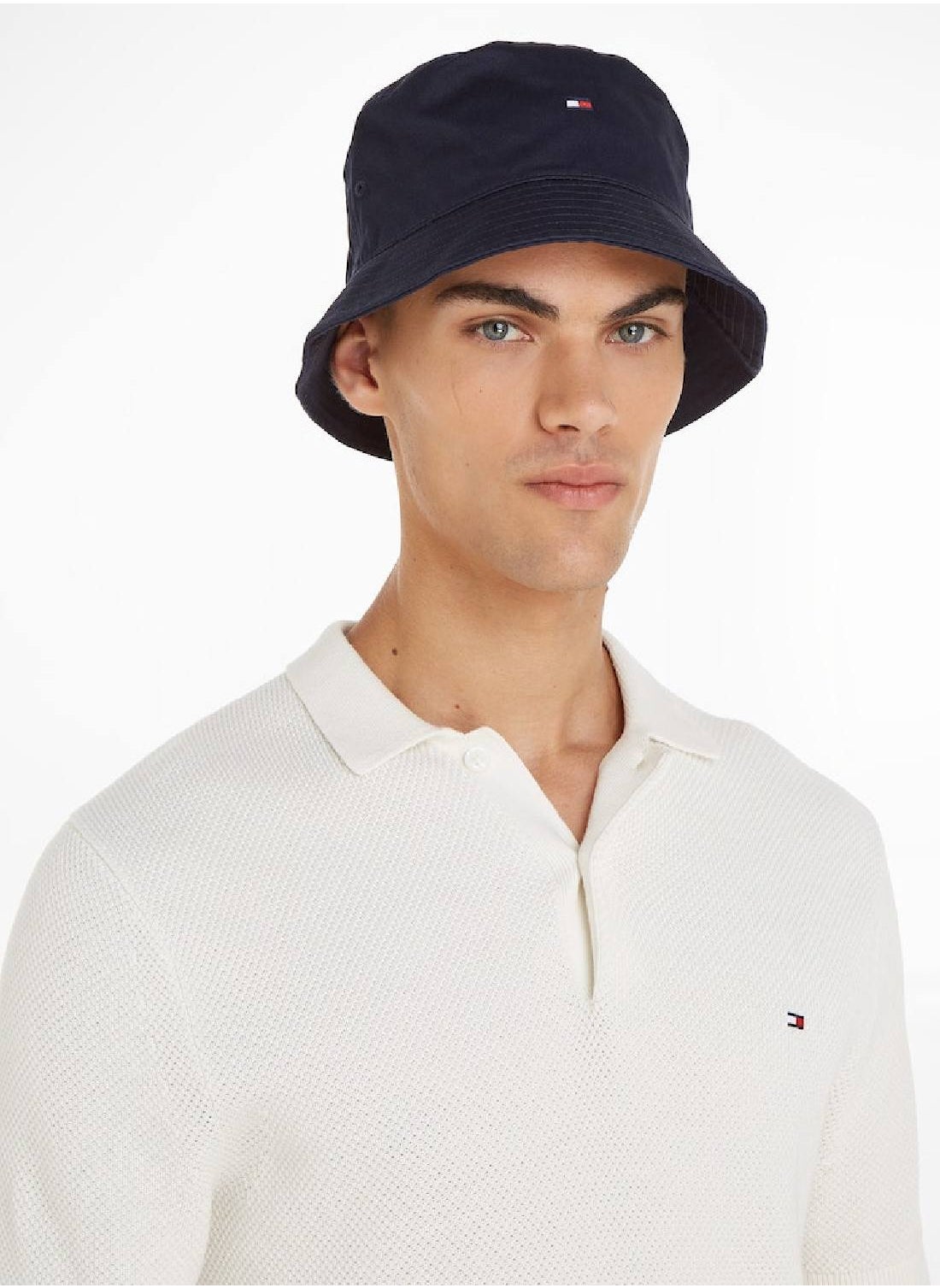 buy-tommy-hilfiger-flag-embroidery-cotton-bucket-hat_dfn