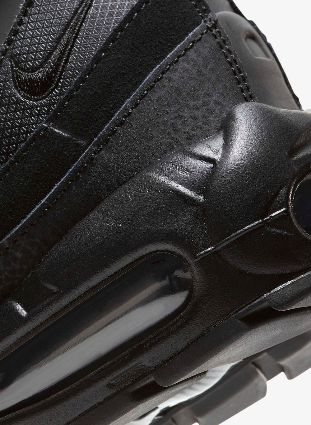 buy-nike-men-s-air-max-95-essential-shoes_242