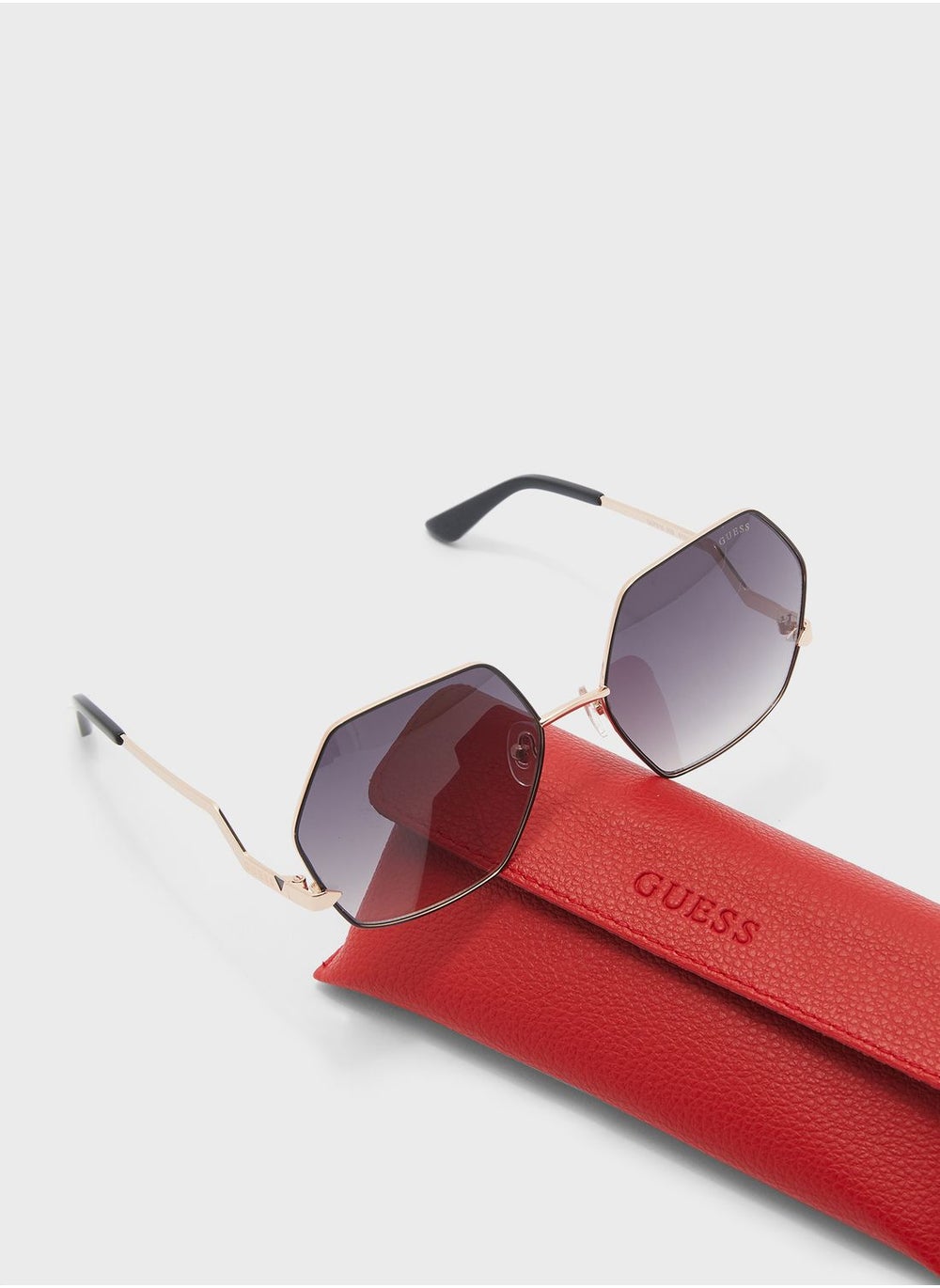 buy-guess-octagon-shape-sunglasses_k2k
