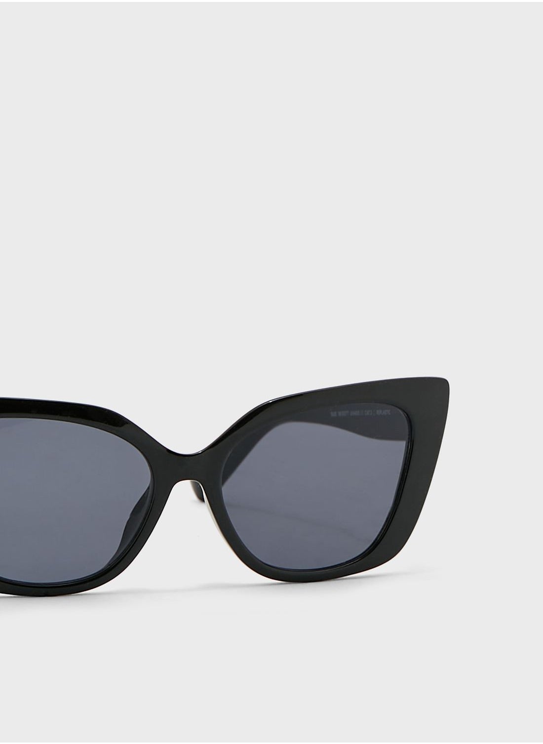 buy-chpo-sue-sustainable-sunglasses-made-of-100-recycled-materials_xny