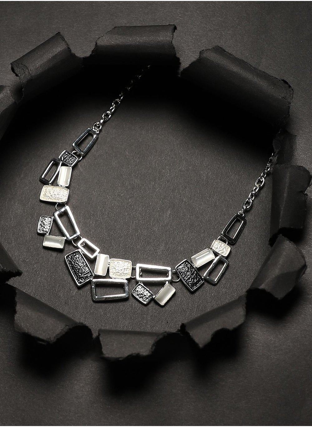 buy-sohi-black-dented-geometrical-necklace_9at
