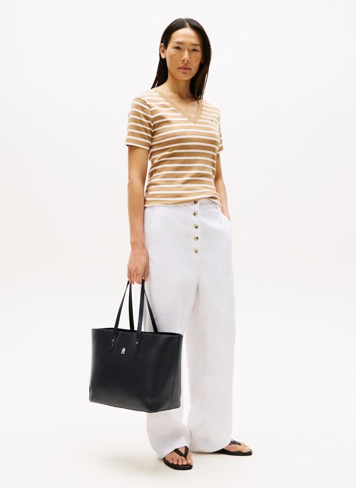 buy-tommy-hilfiger-logo-detailed-zip-through-tote_ojl