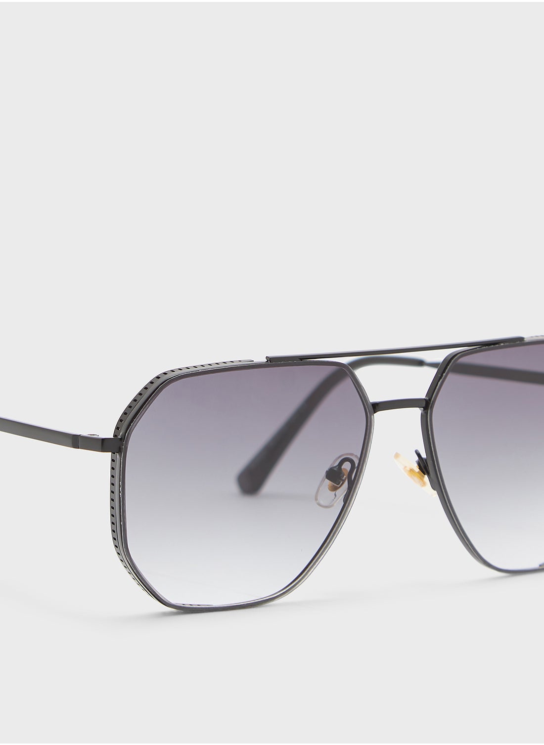 buy-seventy-five-casual-angular-aviator-sunglasses_200