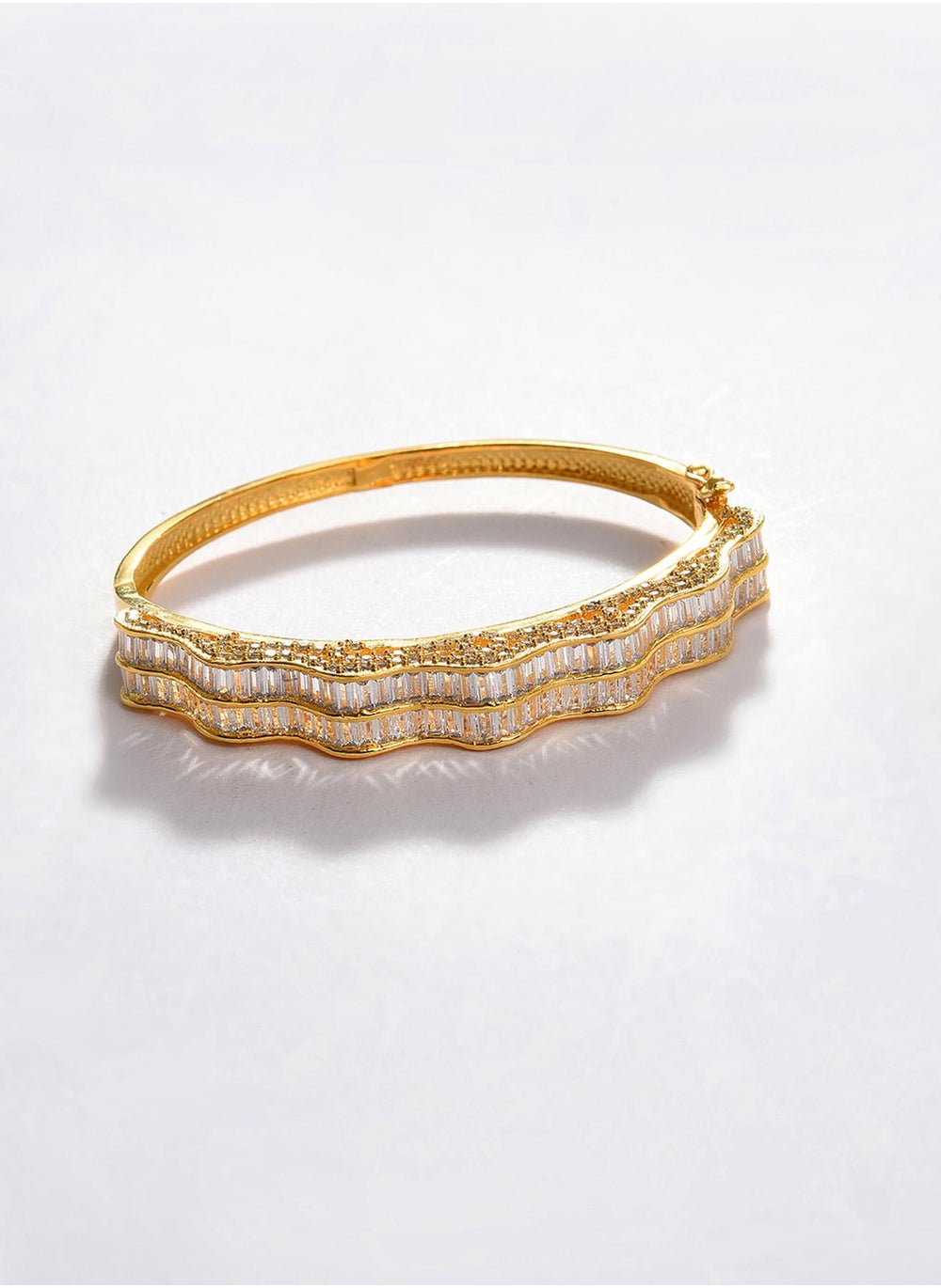 buy-sohi-stone-studded-bangle-bracelet_1gd