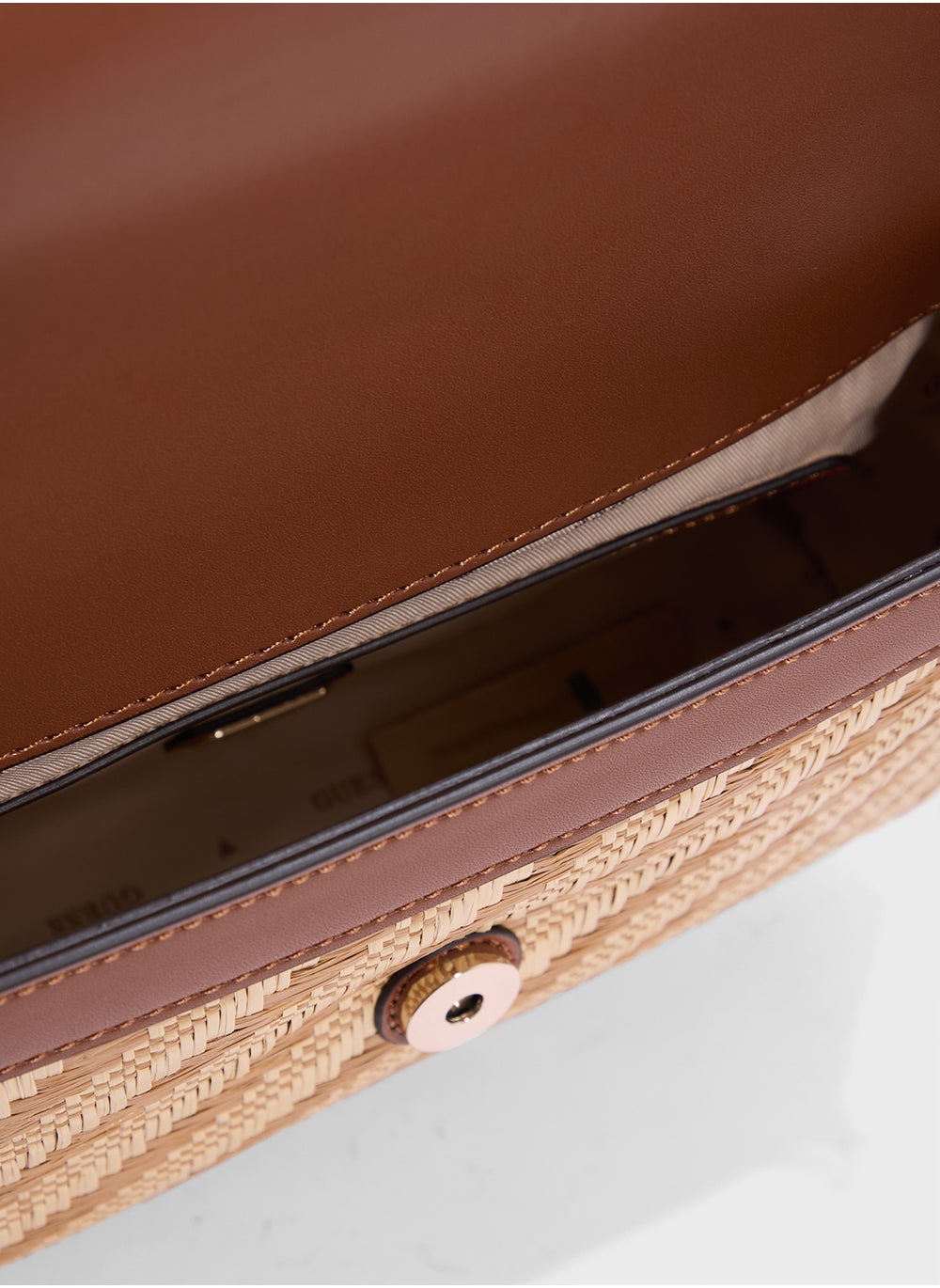 buy-guess-simona-flap-shoulder-bag_tvq