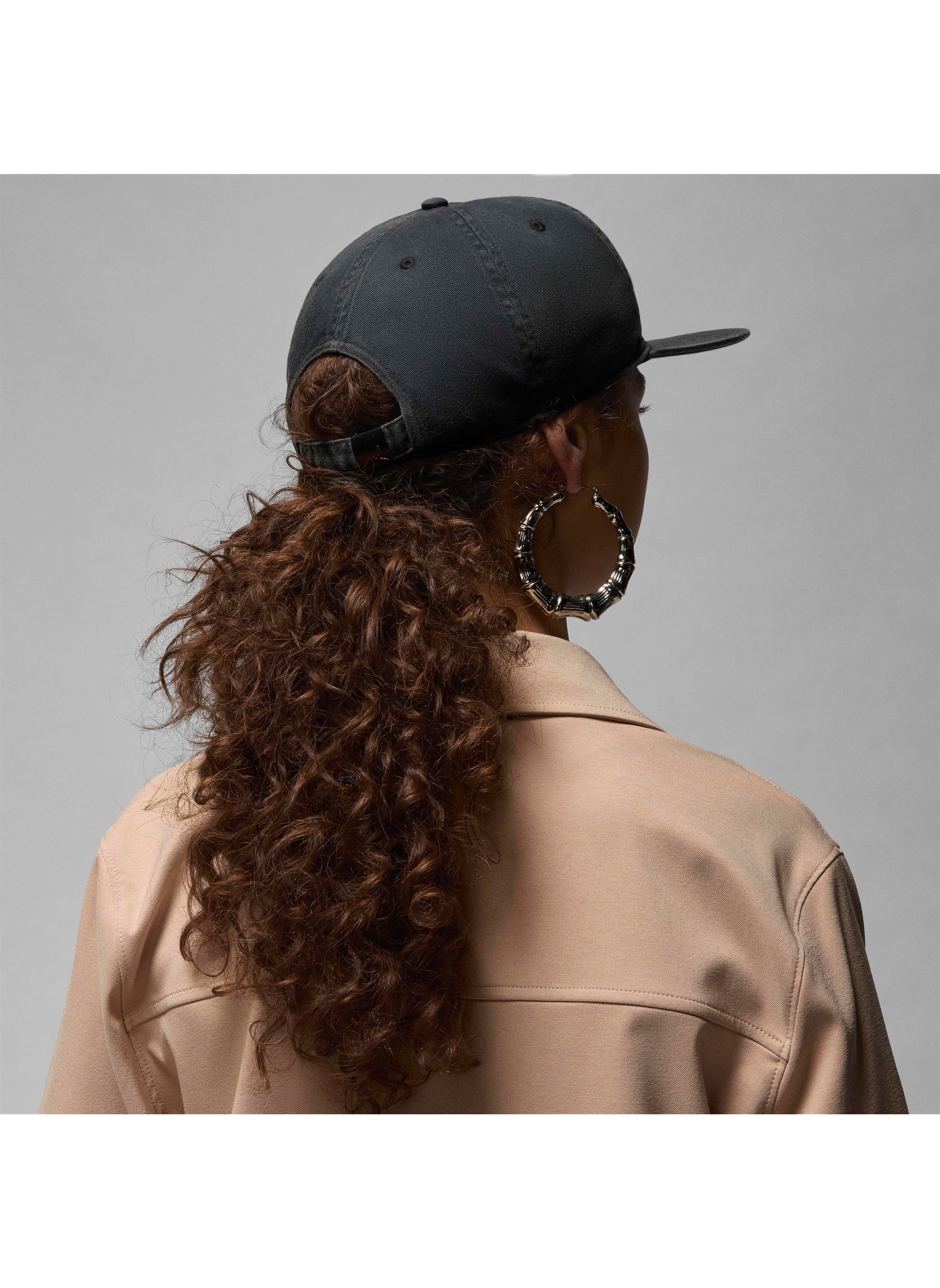 buy-jordan-flight-pro-unstructured-5-panel-cap_0rl