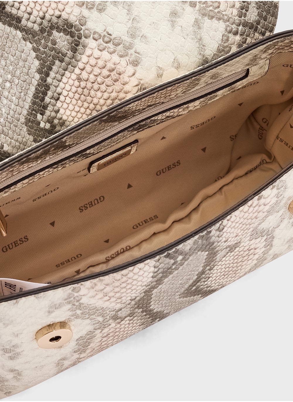 buy-guess-lefia-flap-shoulder-bag_qmv