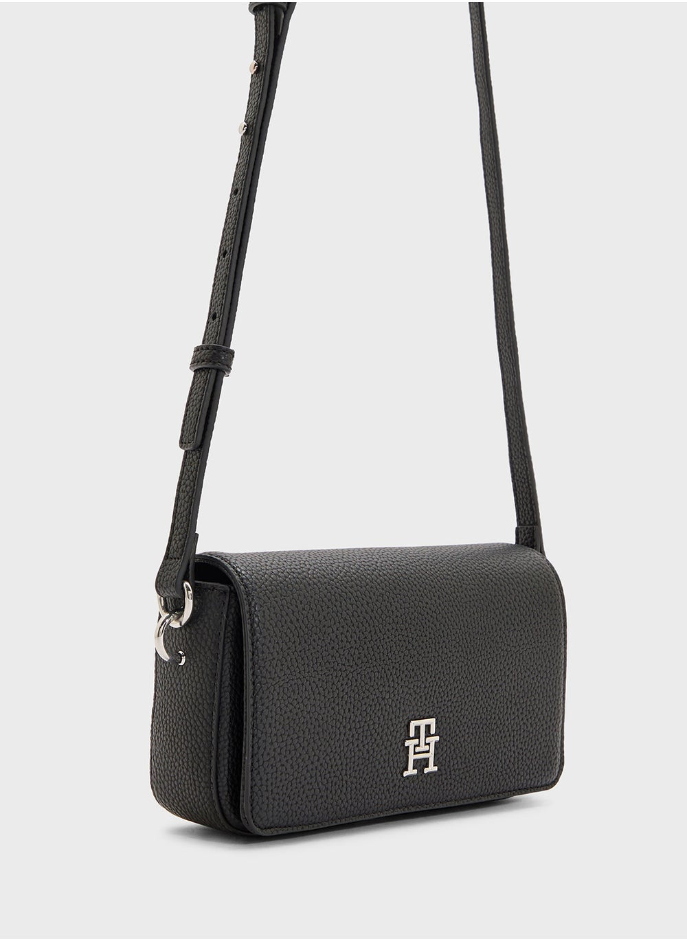 buy-tommy-hilfiger-flapover-crossbody_gww