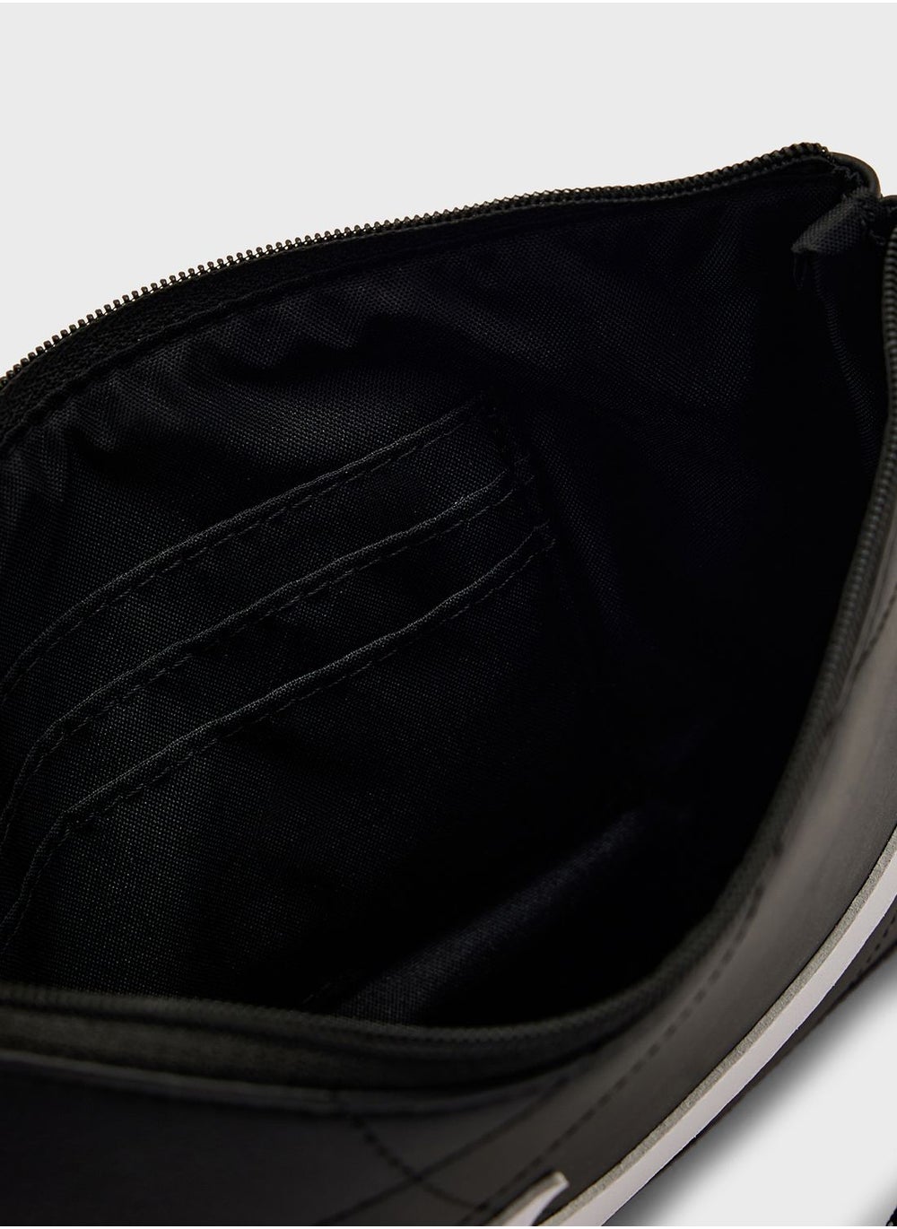 buy-nike-icon-blazer-wristlet_8ui