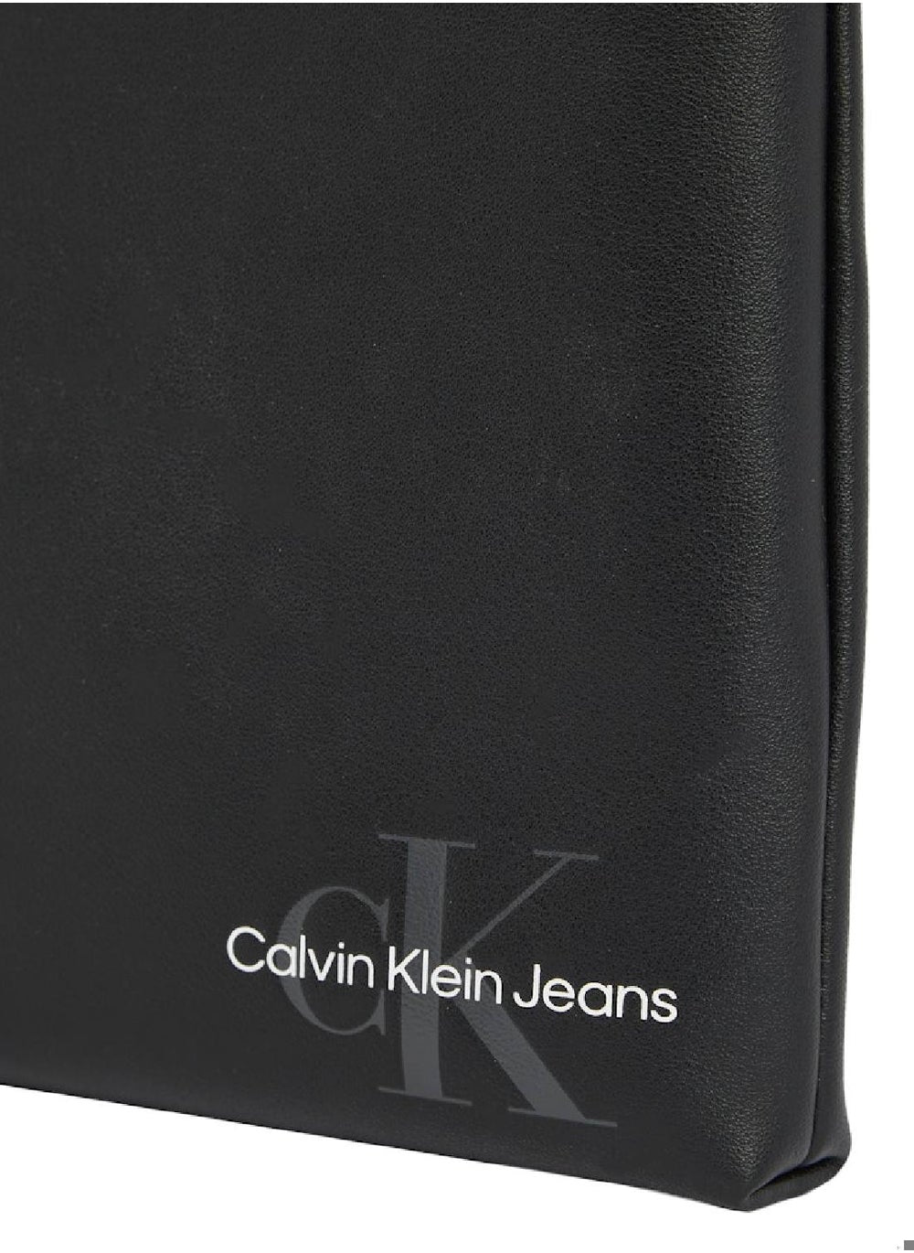 buy-calvin-klein-jeans-mono-logo-zip-pouch_jsu