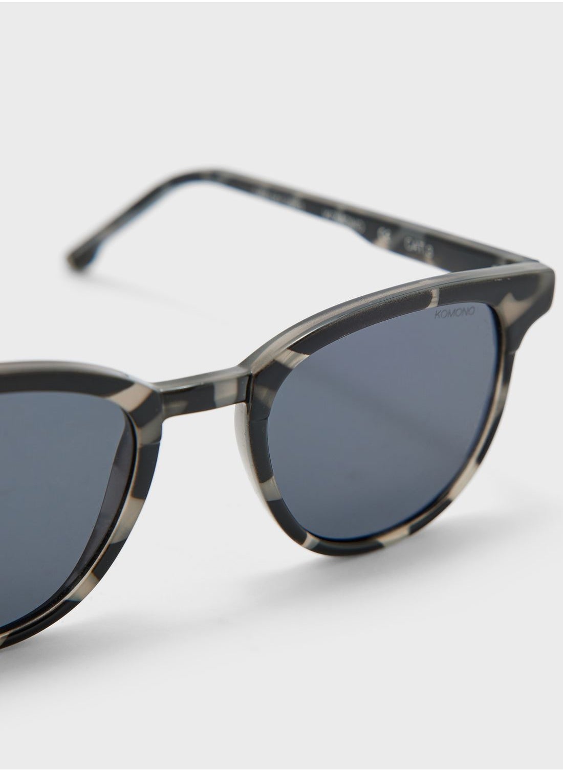 buy-komono-francis-sunglasses_f2b