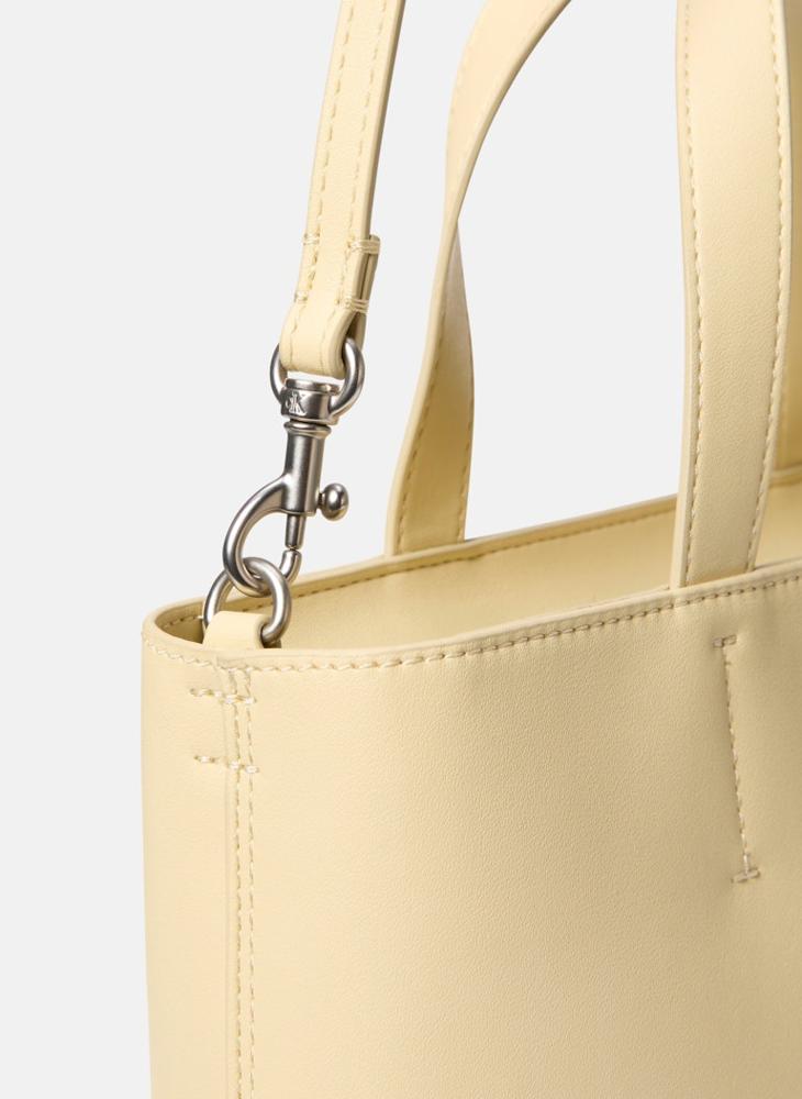 buy-calvin-klein-jeans-logo-deatiled-mini-tote_mps