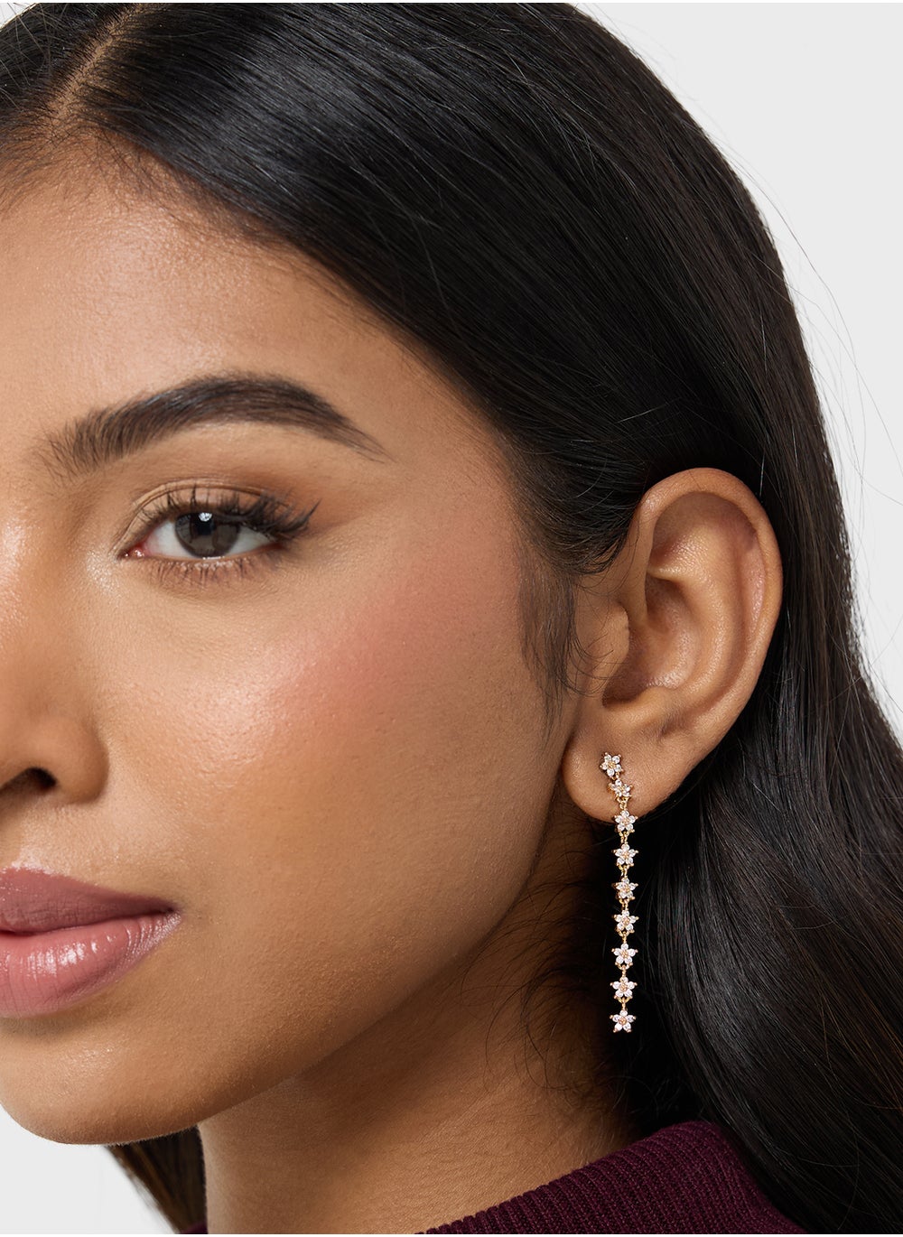 buy-ella-limited-edition-by-namshi-diamante-drop-earrings_oyx