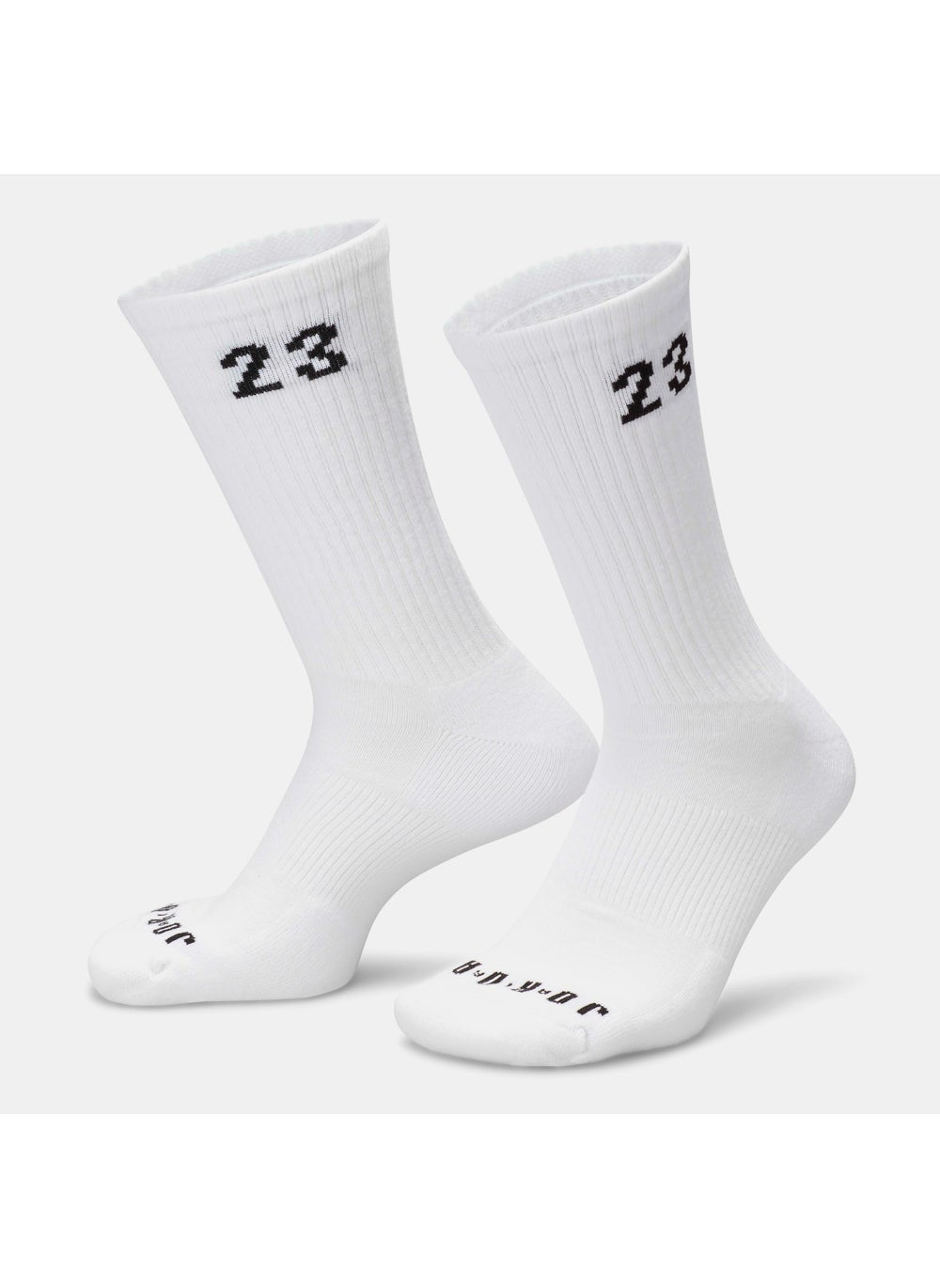 buy-jordan-essentials-crew-socks-3-pairs_xr4